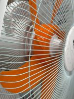 Defender 2936HRS 16″ AC-DC Rechargeable Full Stand Fan with Remote - Image 6